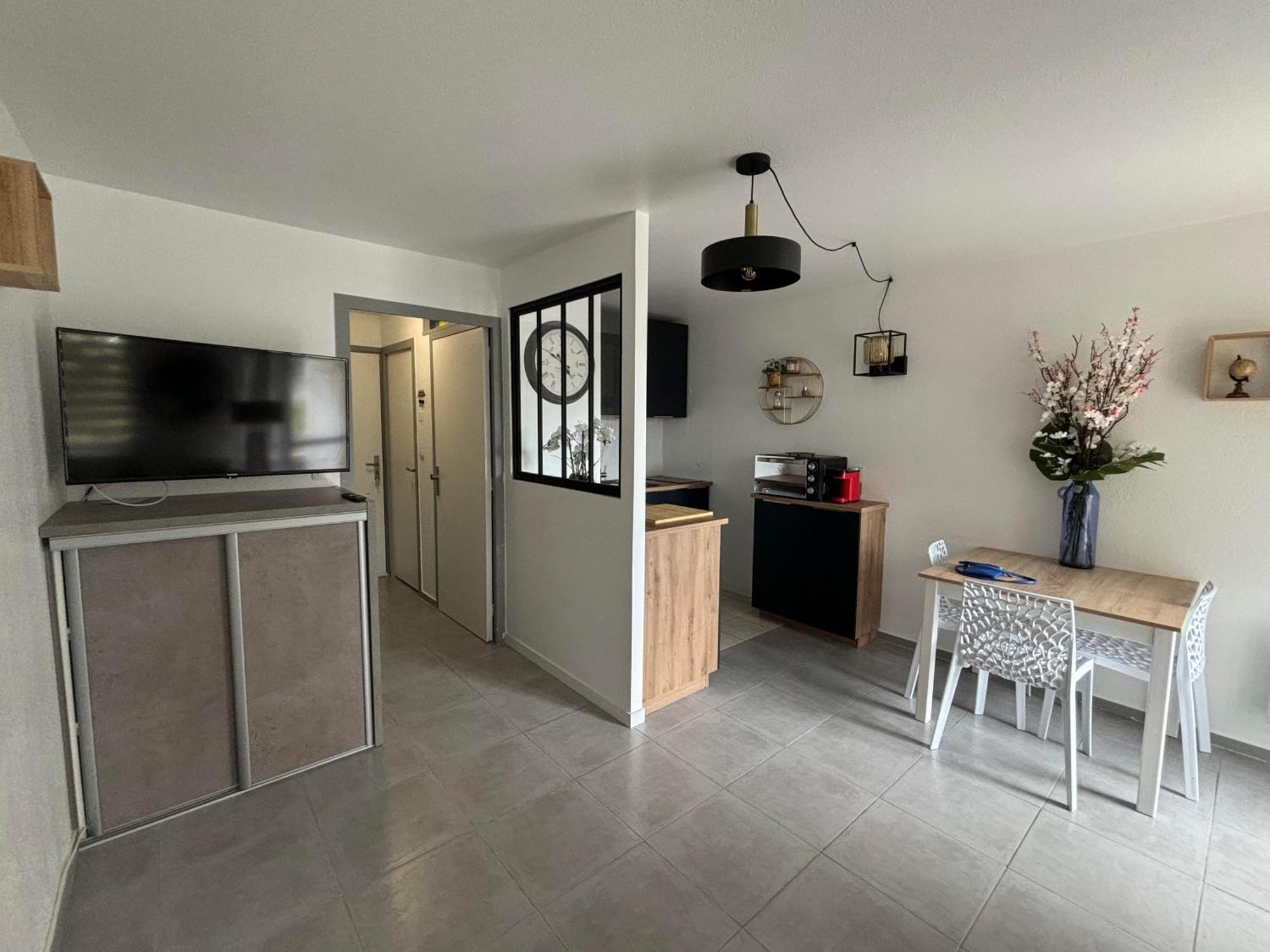 Appartement Studio 4 Personnes Dans Residence Avec Piscine Quiberon Luaran gambar